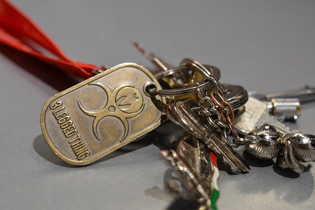 Car Key: Locksmith or Dealer? in Deland, FL